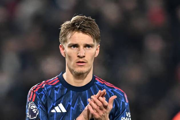 Odegaard bỏ ngỏ khả năng ra sân trước Leverkusen ở lượt về vòng 1/8 Champions League.