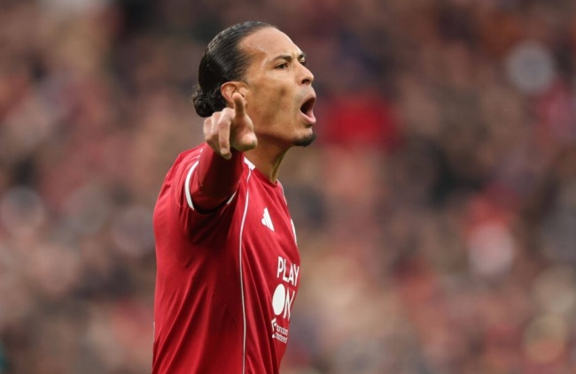 Van Dijk muốn người hâm mộ đoàn kết với các cầu thủ.