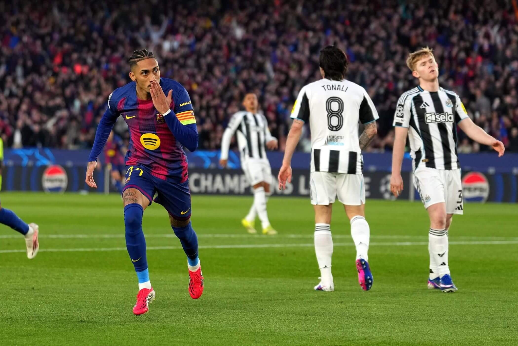 Ảnh bài viết Chấm điểm Barca: Raphinha suýt chạm điểm 10; Hàng thủ gây lo lắng