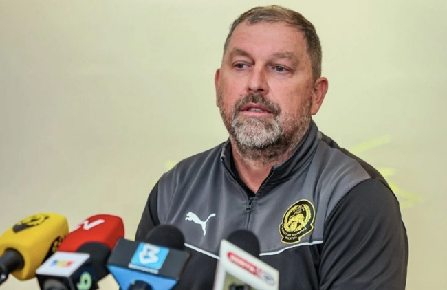 HLV Peter Cklamovski mong muốn giúp Malaysia vươn tầm.