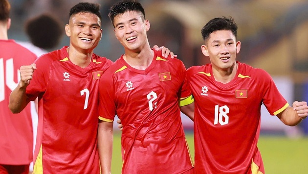 Ảnh bài viết Việt Nam thắng áp đảo Bangladesh 3-0 ngày ra mắt Hoàng Hên