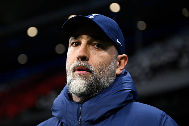 Tudor rời Tottenham sau 44 ngày.