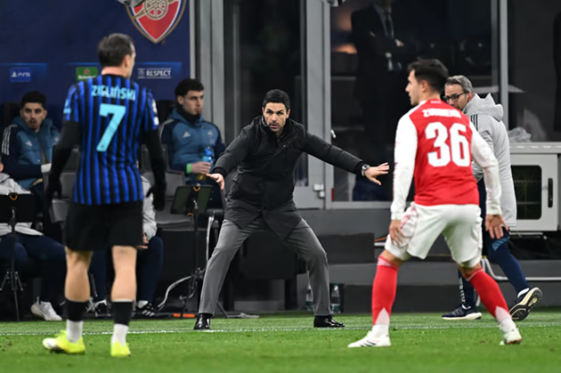 Ảnh bài viết Khu vực kỹ thuật: "Vạch kẻ quyền lực" và những quy định khắt khe