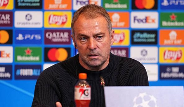 Ảnh bài viết Hansi Flick không hiểu VAR làm gì sau thất bại trước Atletico