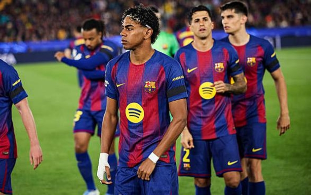 Ảnh bài viết Barca đòi UEFA điều tra trọng tài sau trận thua Atletico