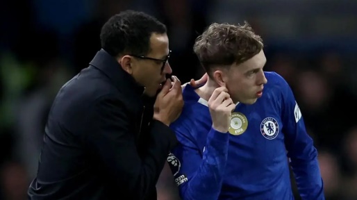 Ảnh bài viết Liam Rosenior tiết lộ bí quyết giúp Cole Palmer thăng hoa