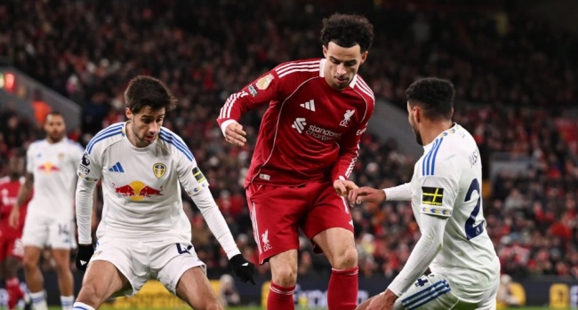 Jones trong màu áo Liverpool.