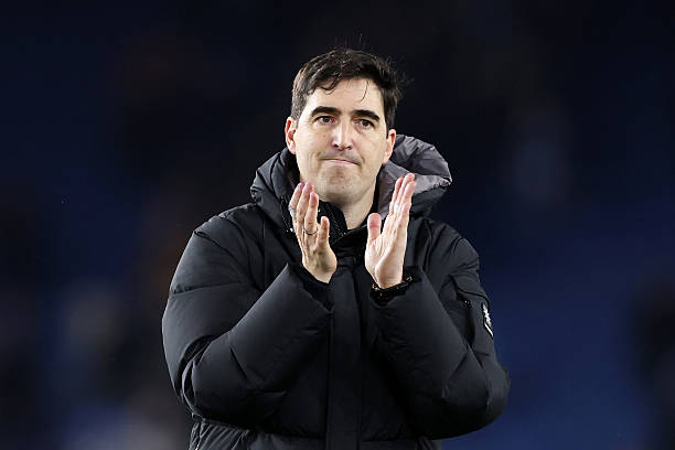 Ảnh bài viết Man Utd ngó lơ Iraola, Fabrizio Romano báo tin vui cho Carrick