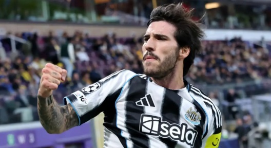 Ảnh bài viết Sandro Tonali phản ứng thế nào khi được Man Utd và Arsenal săn đón?