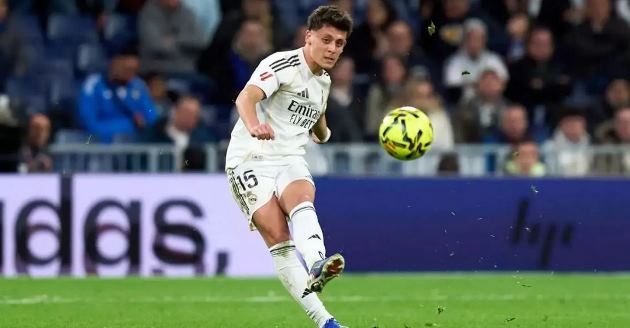 Guler chứng tỏ tài năng và bản lĩnh trước Bayern.