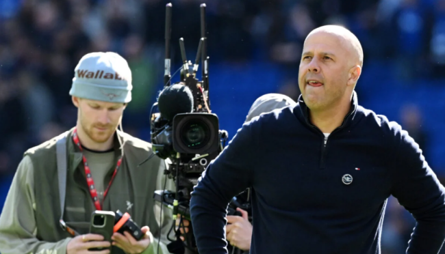 Ảnh bài viết 3 bài toán chuyển nhượng cứu lấy sự nghiệp của Arne Slot tại Liverpool