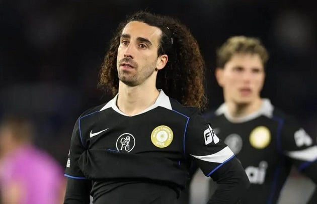 Ảnh bài viết Giới chủ và Rosenior đang đẩy Chelsea vào ngõ cụt