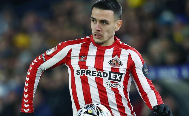 Ảnh bài viết Liverpool và Aston Villa đại chiến vì tiền vệ Enzo Le Fee