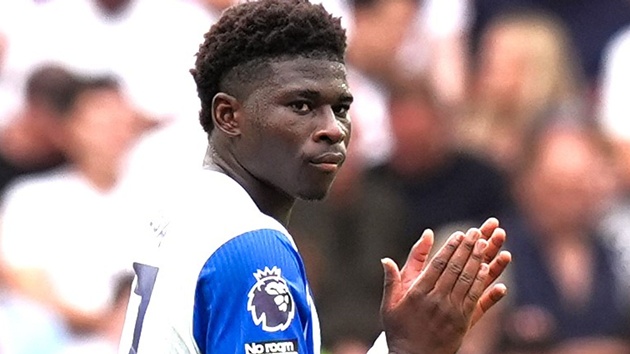 Ảnh bài viết Loại Casemiro, MU chi 50 triệu bảng tìm đối tác cho Mainoo