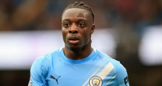 Ảnh bài viết Jeremy Doku tự chỉ ra điểm yếu lớn nhất tại Man City