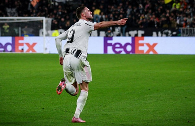 Vlahovic vẫn chưa gia hạn hợp đồng với "Lão bà".