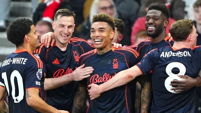 Ảnh bài viết Hủy diệt Sunderland, Nottingham tạo cách biệt 8 điểm với Tottenham