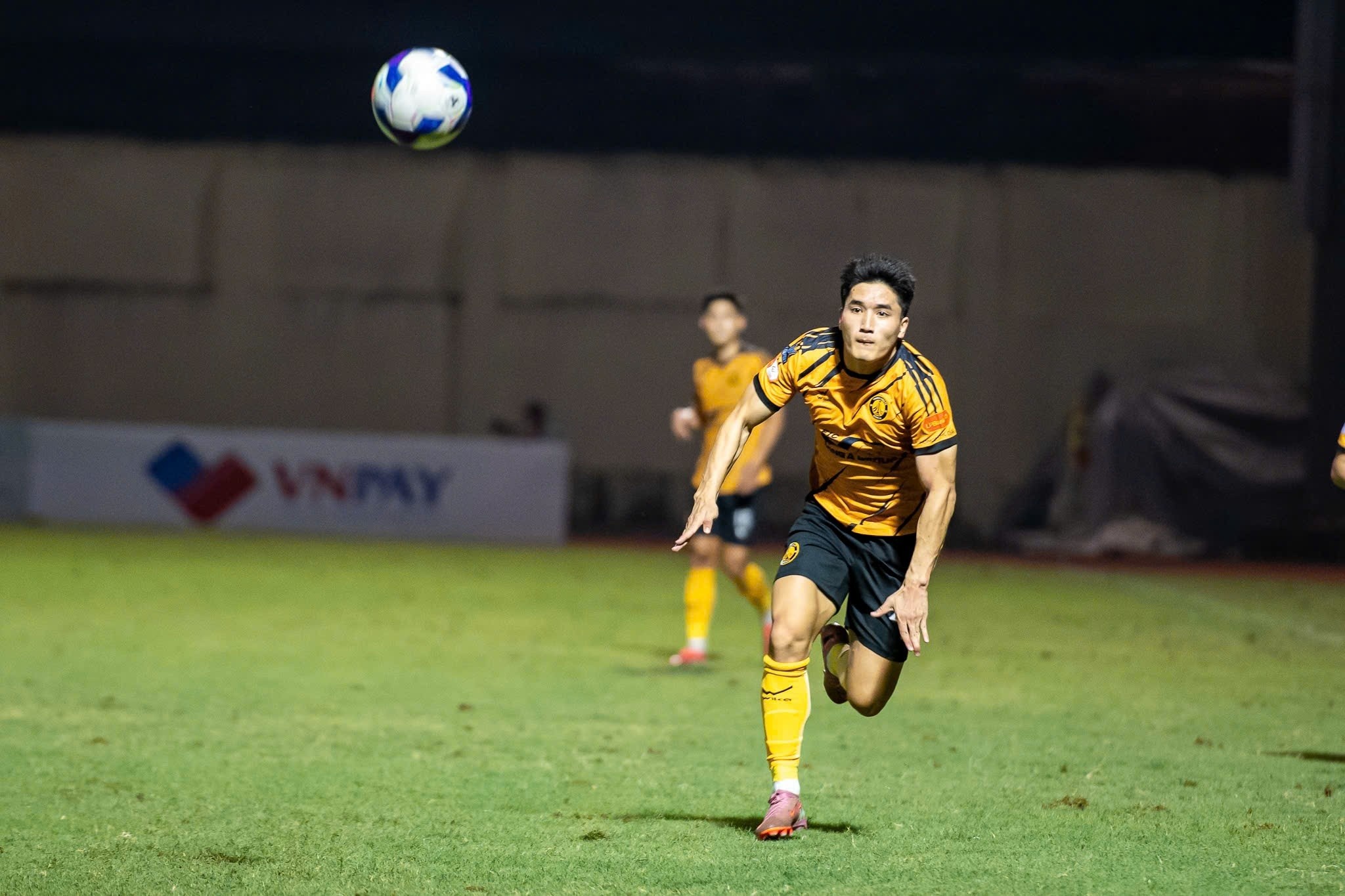 Ảnh bài viết Ngọc Mỹ sắm vai người hùng, Thanh Hóa gieo sầu cho PVF-CAND