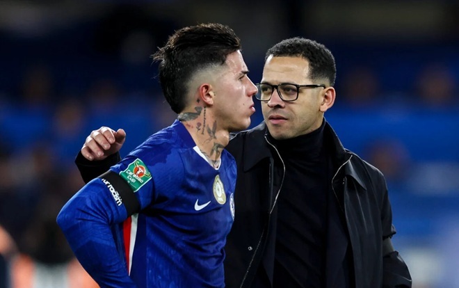 Rosenior được yêu mến trên phương diện cá nhân.