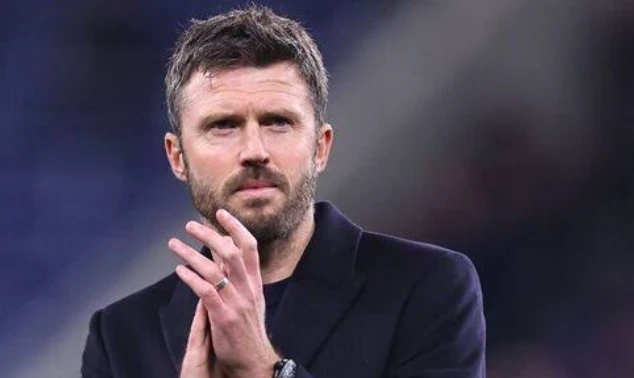 Carrick giúp vực dậy MU.