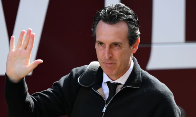 HLV Emery hứa hẹn giúp nâng tầm Jones.