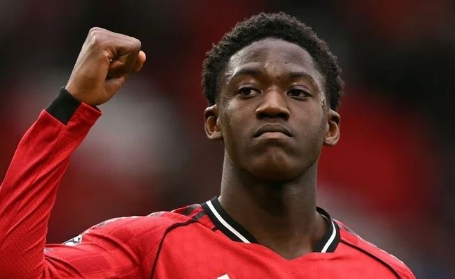 MU sẽ xây dựng lối chơi quanh Mainoo.