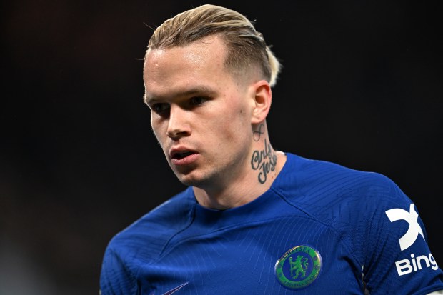 Ảnh bài viết Chuyên gia dự đoán mức giá Chelsea rao bán Mudryk
