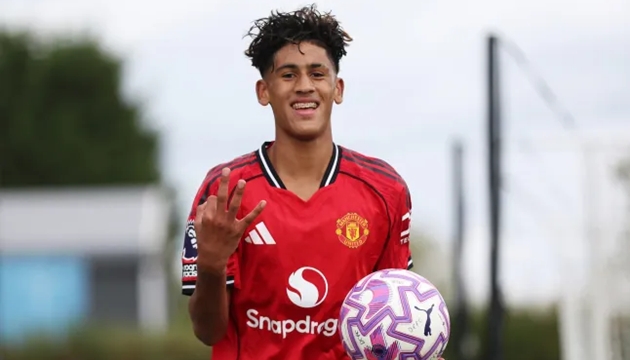 JJ Gabriel sẽ sớm có cơ hội lên đội 1 Man United.