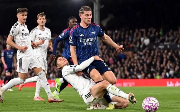 Ảnh bài viết Bóng ma derby London đe dọa giấc mơ vô địch của Arsenal