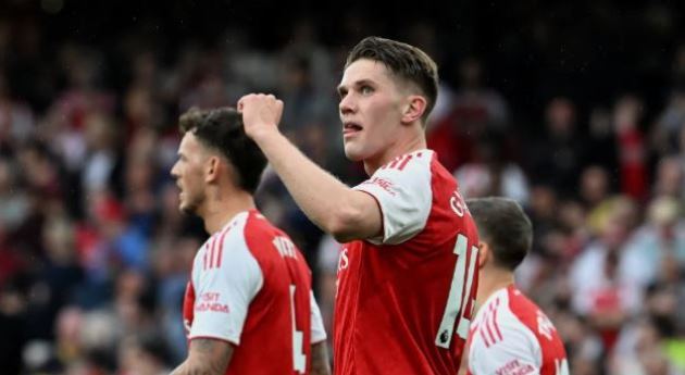 Ảnh bài viết Arsenal nới rộng cách biệt, Redknapp chọn Pháo thủ vô địch