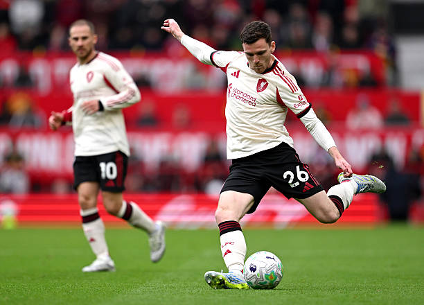 Andy Robertson – 6.1 điểm: Với việc Milos Kerkez chưa hoàn toàn sung sức, Robertson lại có tên trong đội hình xuất phát. Một màn trình diễn đạt mức tiêu chuẩn nhưng thiếu đi ý đồ tấn công.