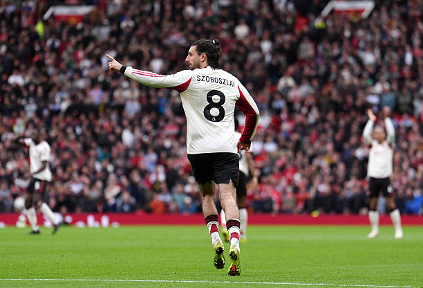 Dominik Szoboszlai – 8.1 điểm: Tiếp tục là người hùng của Liverpool trong những trận cầu lớn mùa này. Bàn thắng của Szoboszlai đến từ con số không, anh cắt đường chuyền bên phần sân Man United và lướt qua người kèm trước khi dứt điểm lạnh lùng vào góc xa. Thật không may, Szoboszlai vẫn phải kết thúc trận đấu trong thế của kẻ thua cuộc.