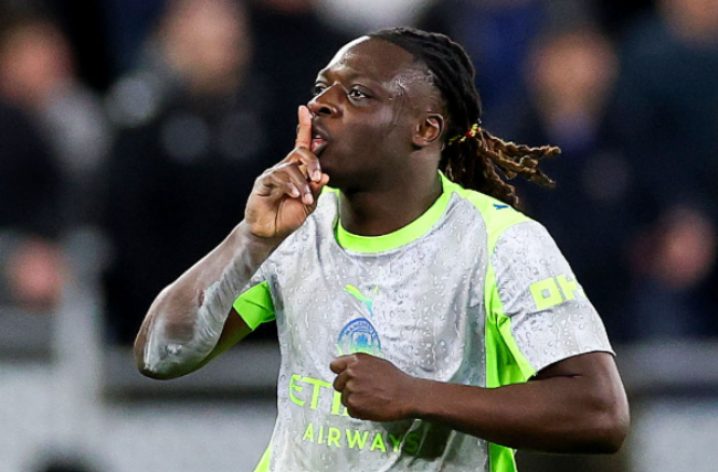 Ảnh bài viết Jeremy Doku lập cú đúp, Man City hòa nghẹt thở Everton