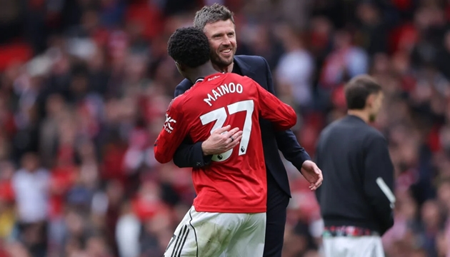 Ảnh bài viết Michael Carrick đã đánh thức bản năng sát thủ của Kobbie Mainoo