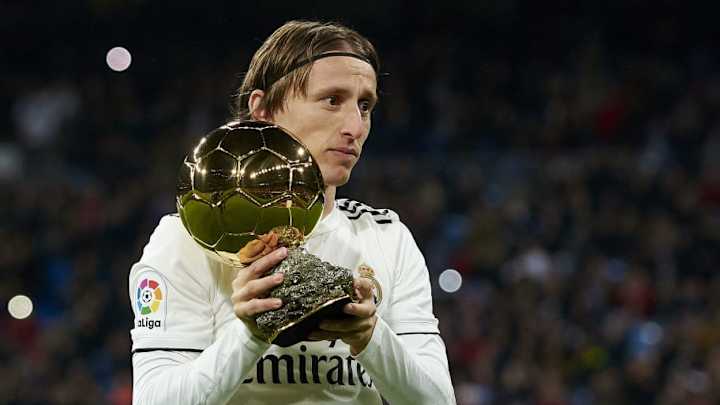 Bóng đá là cách Modric sống sót mỗi ngày.