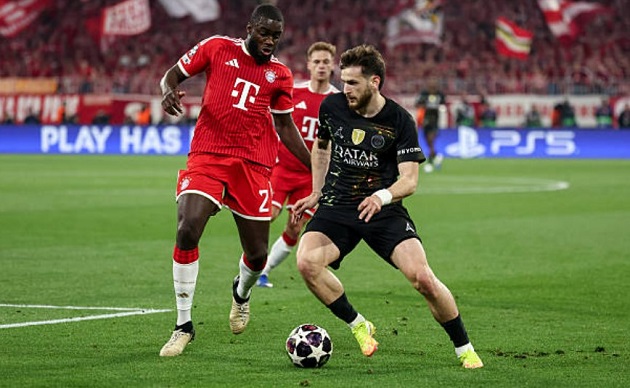Ảnh bài viết Kvaratskhelia chứng minh đẳng cấp trước Bayern