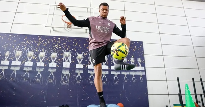 Ảnh bài viết Real Madrid nhận tin cực vui từ Mbappe trước thềm Siêu kinh điển
