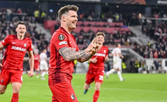 Ảnh bài viết Hạ Braga kịch tính, Freiburg hẹn Aston Villa ở chung kết Europa League