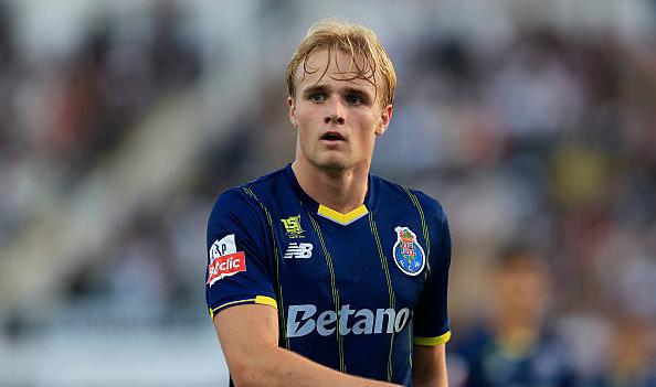 Ảnh bài viết Chelsea và Arsenal cùng tranh mua Victor Froholdt