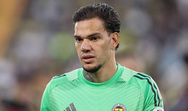 Ảnh bài viết Mức lương 12 triệu euro cản bước Ederson rời Fenerbahce