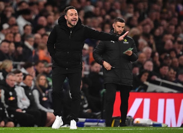Tottenham vẫn nắm lợi thế trong cuộc chiến trụ hạng.