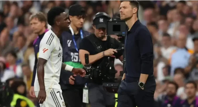 Ảnh bài viết Fabregas lên tiếng về mâu thuẫn của Alonso và Vinicius