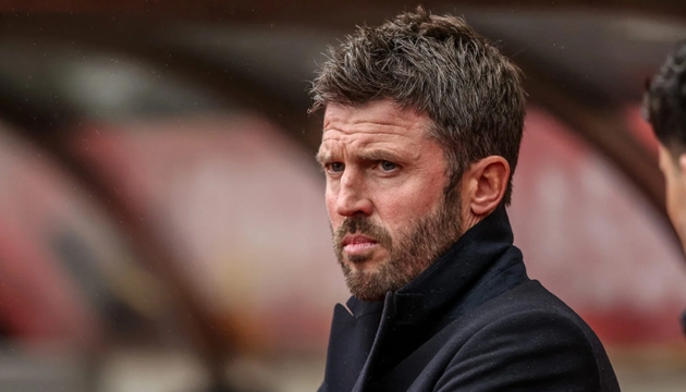 Rio Ferdinand không hài lòng với những chỉ trích hướng về Michael Carrick.