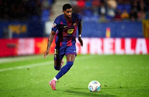 Rashford đã có một mùa giải tương đối thành công tại Barca.