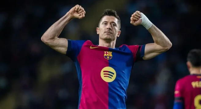 Ảnh bài viết Fabrizio Romano lên tiếng về tương lai của Robert Lewandowski