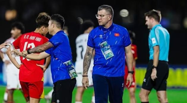 Ảnh bài viết HLV Cristiano Roland truyền lửa cho U17 Việt Nam trước trận đại chiến
