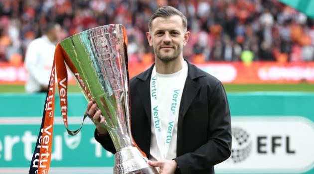 Jack Wilshere gặt hái thành công bước đầu ở Luton Town.