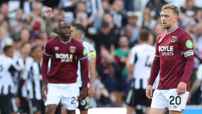 Ảnh bài viết Thua Newcastle United, West Ham đối mặt nguy cơ lớn rớt hạng