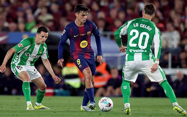 Barcelona hoàn toàn áp đảo Real Betis trên sân nhà.
