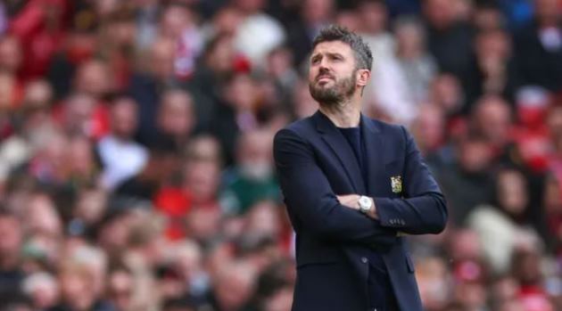 Ảnh bài viết Roy Keane cảnh báo Michael Carrick về những lỗ hổng tại Man Utd